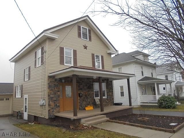 2nd image of 212 S Spruce St