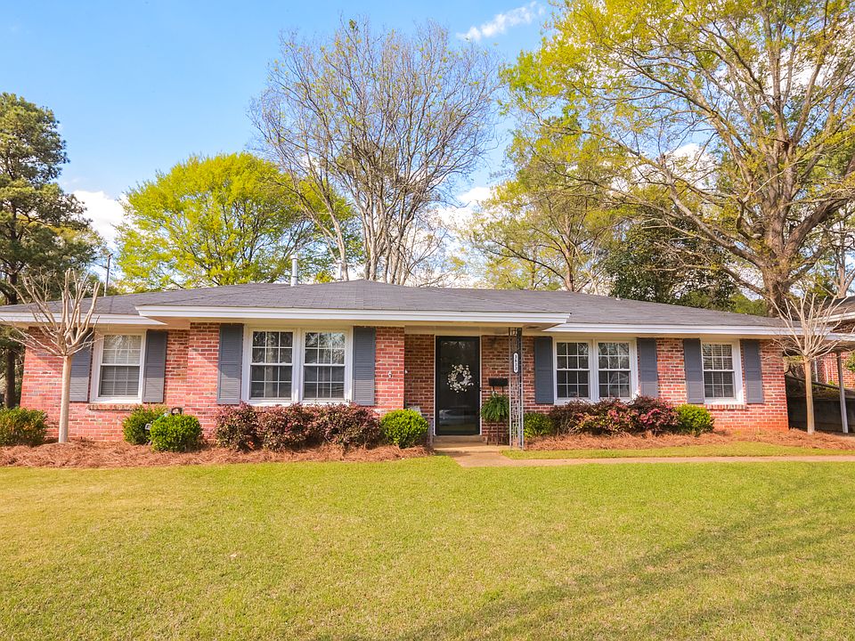 3833 Duquesne Drive