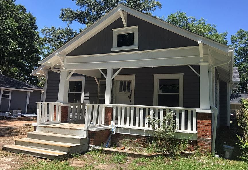1st image of 286 N Clarenden Ave
