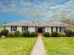 104 Hampton Rd, Leicester, NC 28748