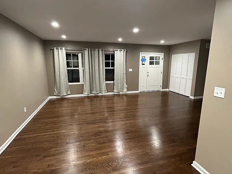 116 E Keith Ave — Photo 2