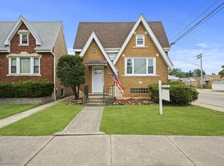 3845 Home Ave, Berywn, IL 60402