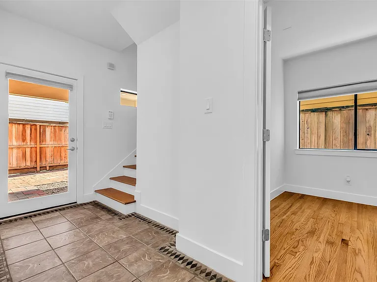 4509 Eigel St #B — Photo 8