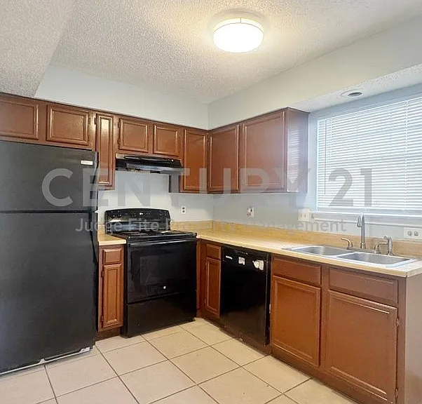 2817 Wimbledon Ct #A — Photo 4