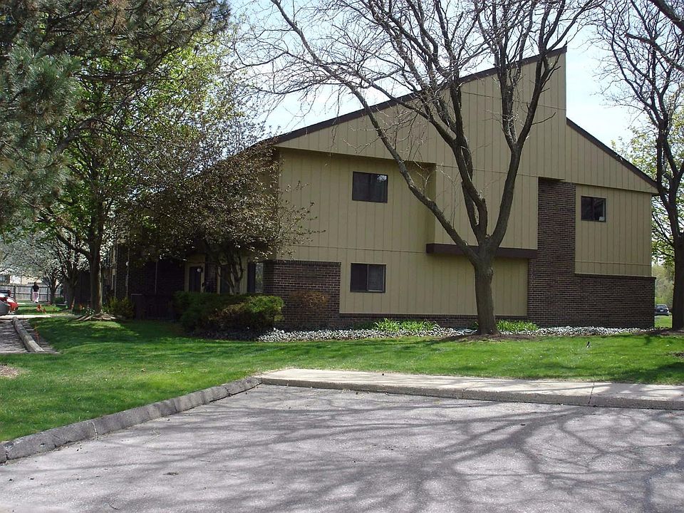 1st image of 1459 E Chateau Vert St APT B