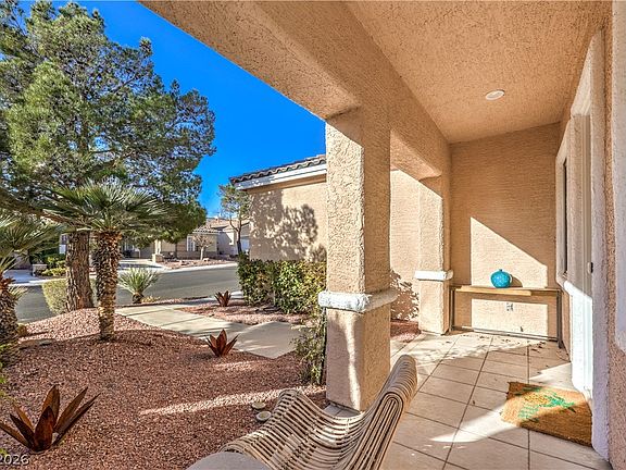 3rd image of 10104 Pinnacle View Pl