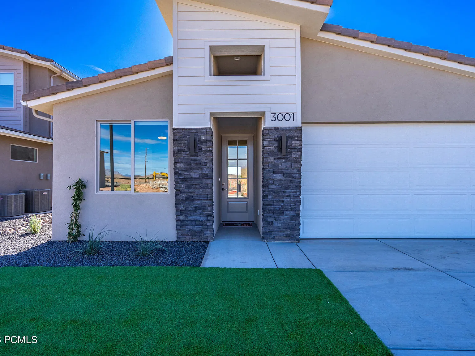 2 bed, 1244 sqft, $1,928 — Photo 1