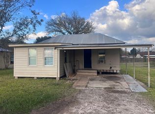 815 E Railroad St, Boling, TX 77420