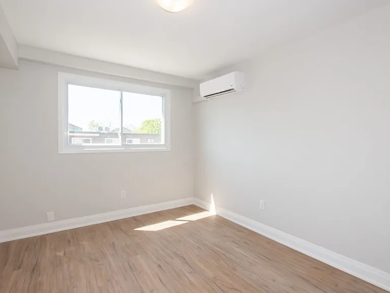 81 Empire St #10 — Photo 11