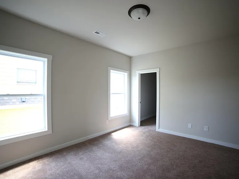 6410 Midtowne Ln NW — Photo 12