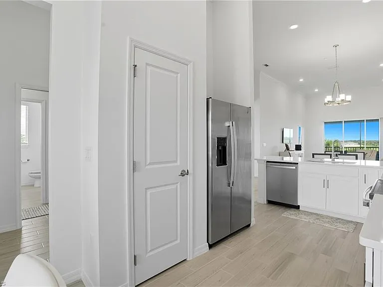 11861 Venetian Lagoon Dr — Photo 10