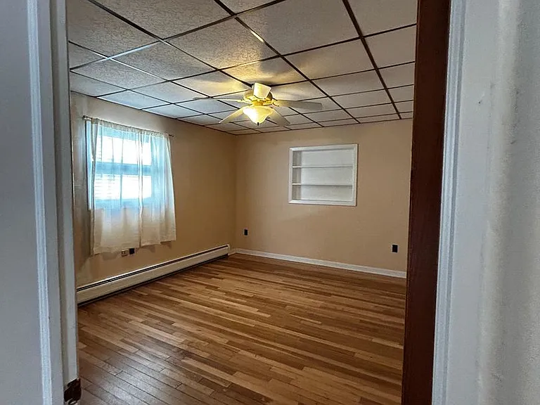 308 N Blakely St — Photo 26
