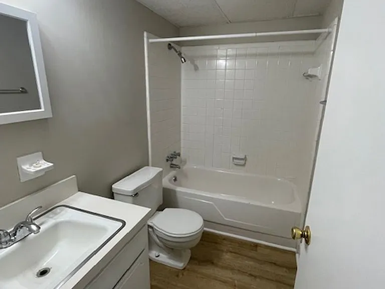 3820K W Country Club Rd — Photo 4