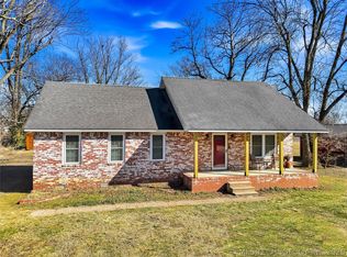 1627 S Locust Ave, Westville, OK 74965