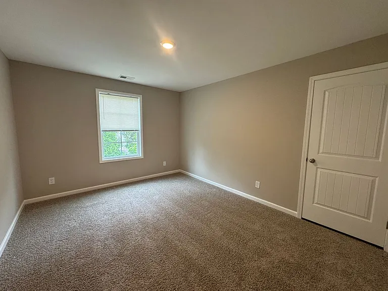 211 Mountaindale Dr — Photo 14