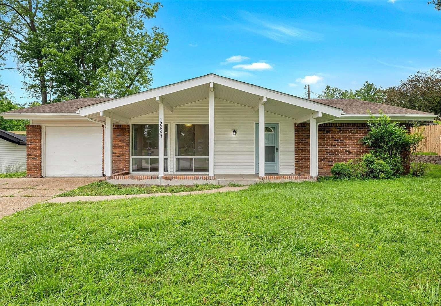 12447 Westport Dr, Saint Louis, MO 63146 | Zillow