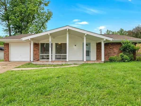 12447 Westport Dr, Saint Louis, MO 63146