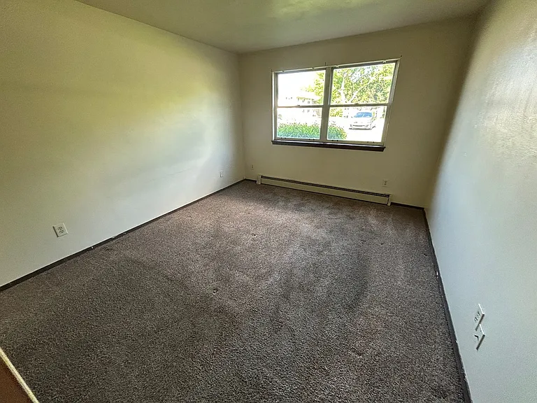 60 Bluemound Ct — Photo 10