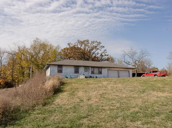 9001 E 253rd St, Freeman, MO 64746