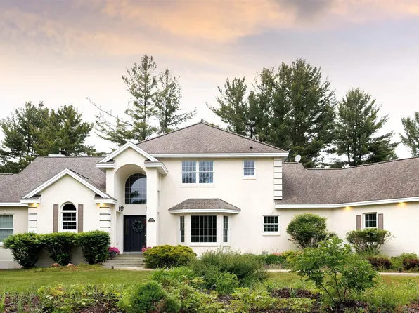 624 White Pine Dr, Cadillac, MI 49601