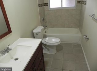 5 Buttonbush Ln, Willingboro, NJ 08046