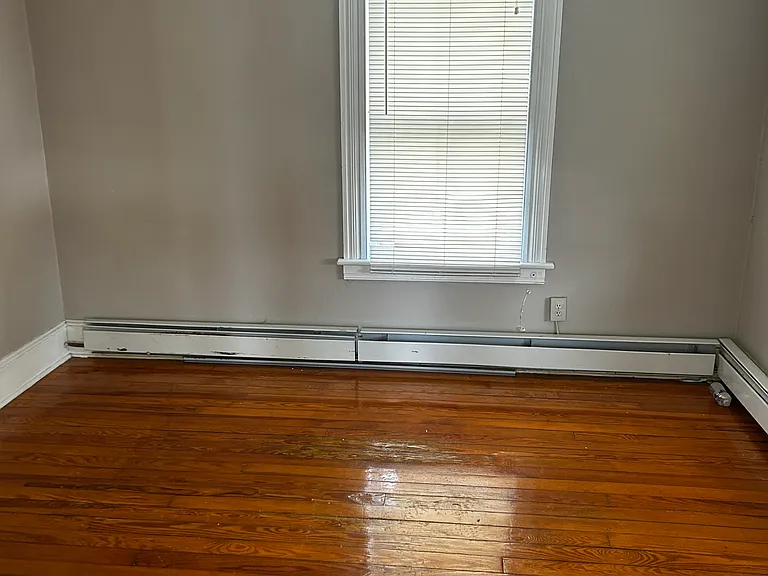 91 Riverside Ave — Photo 6