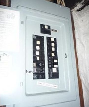 2nd image of 5441 Kincaid St