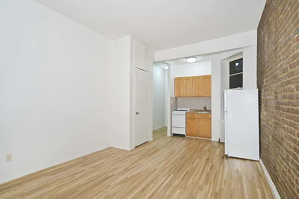 Rented by Prince Real Estate Associates LLC | media 16