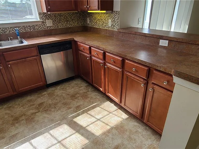 932 Southmoor Dr #101 — Photo 5