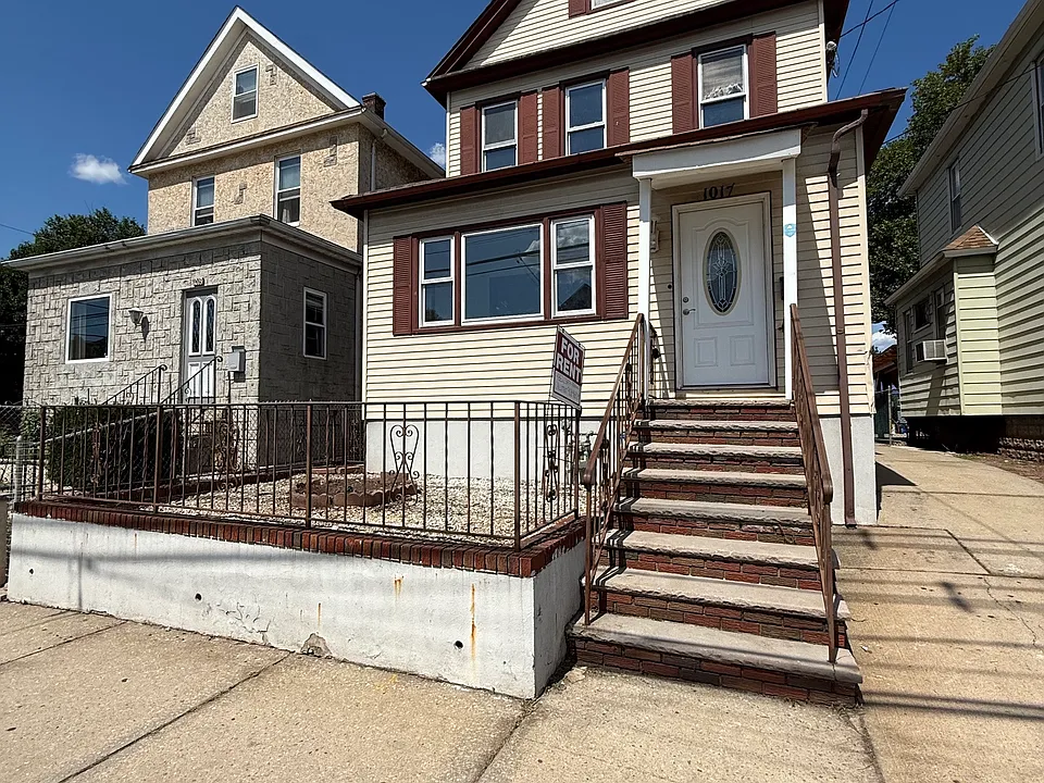 1017 North Ave