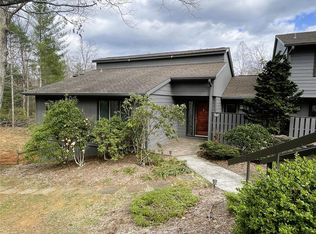 717 Crowfields Ln, Asheville, NC 28803