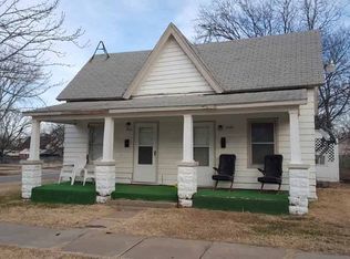 1402 S Saint Francis Ave, Wichita, KS 67211