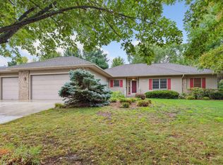 1056 E 6th St, New Richmond, WI 54017