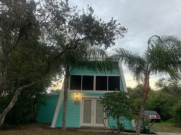 602 Tanglewood Ln, Ingleside, TX 78362