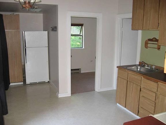 2nd image of 3010 14th Ave W
