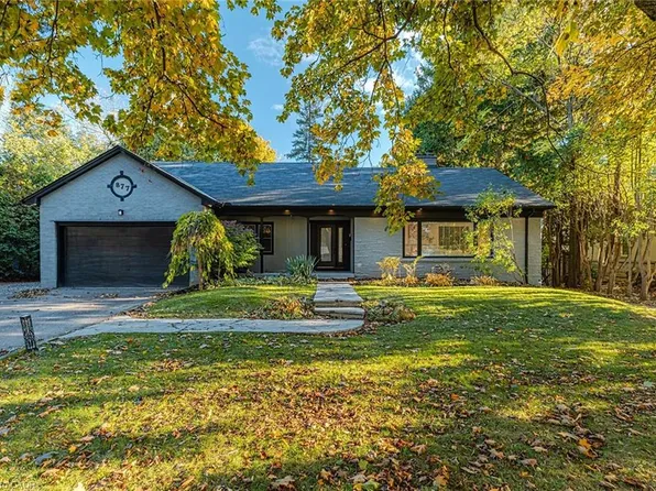 877 Kingsway Dr, Burlington, ON L7T 3H8