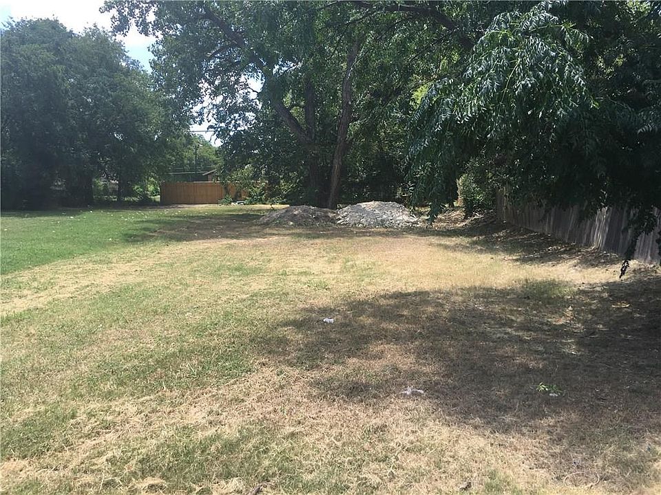 2nd image of 1974 Angelina Dr