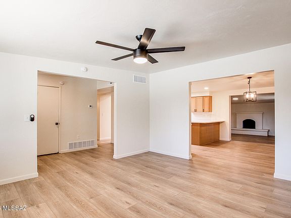 5th image of 2700 W San Paulus Rd