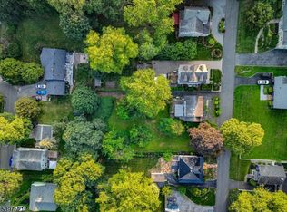 22 Dayton St, Basking Ridge, NJ 07920