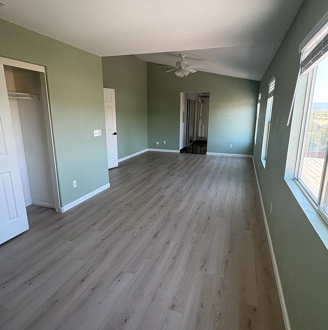 6 bed, 2680 sqft, $3,500 — Photo 2