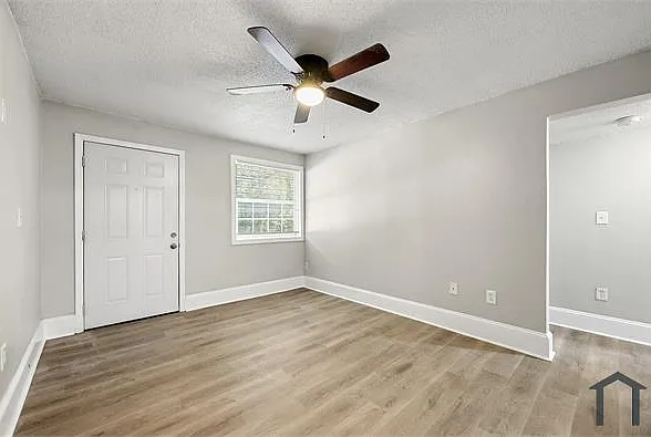 156 Fairfield Pl NW #B-6 — Photo 6
