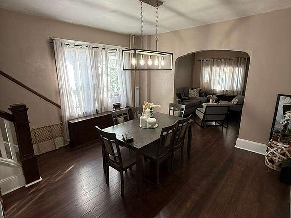 4th image of 545 Cleveland St