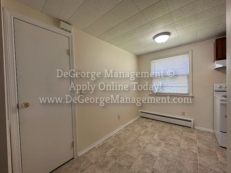 Walworth Garden Apartments — Photo 94