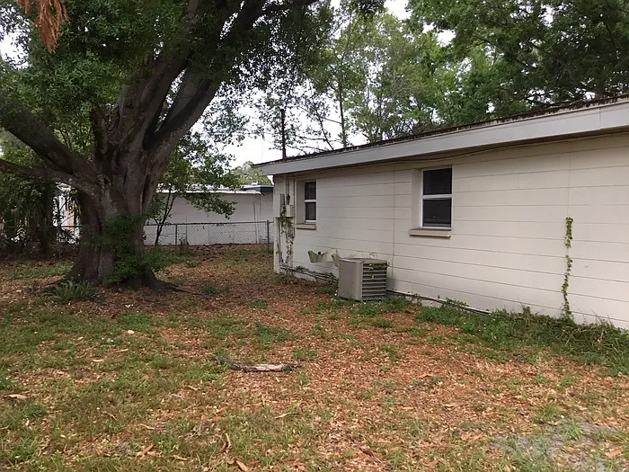 1703 Carnegie Cir — Photo 3