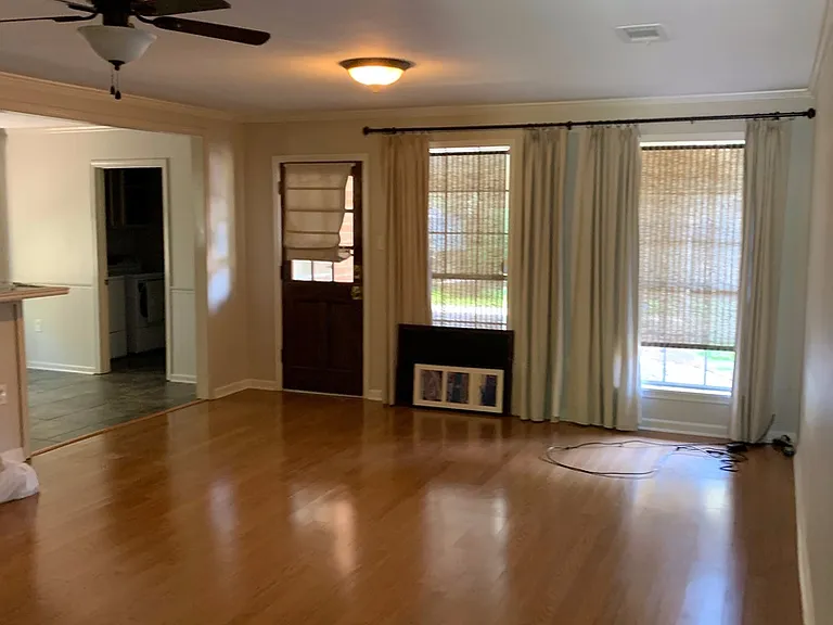 755 Burgin Ave — Photo 2