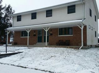 1047-1049 12th Ave, Grafton, WI 53024