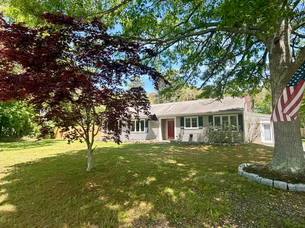 17 Kensington Drive, Sandwich, MA 02563
