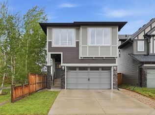 44 W Morgan St, Cochrane, AB T4C2R6