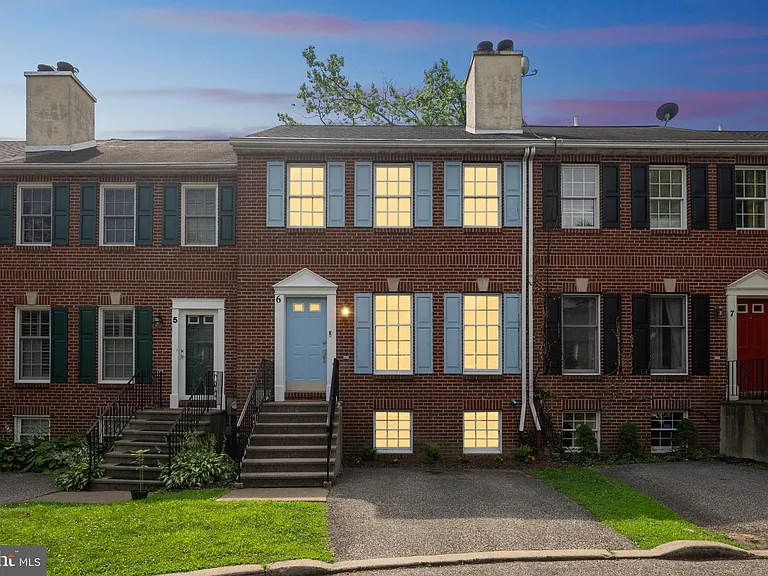 5400 Wissahickon Ave #6 — Photo 2