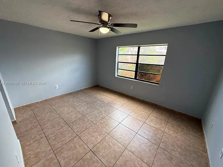 1325 W 68th St #111 — Photo 4